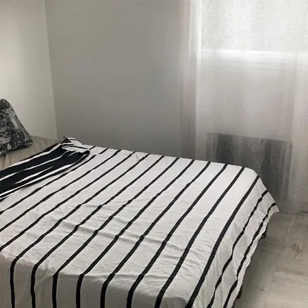 T3 Lumineux Climatise - Piscine, Garage & Wifi