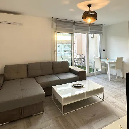 T3 Lumineux Climatise - Piscine, Garage & Wifi Apartment *