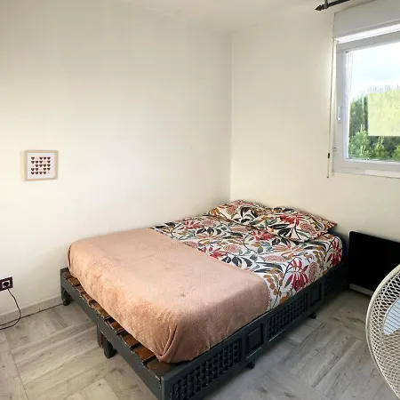 T3 Lumineux Climatise - Piscine, Garage & Wifi Apartment