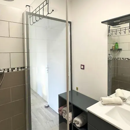 Apartment T3 Lumineux Climatise - Piscine, Garage & Wifi *